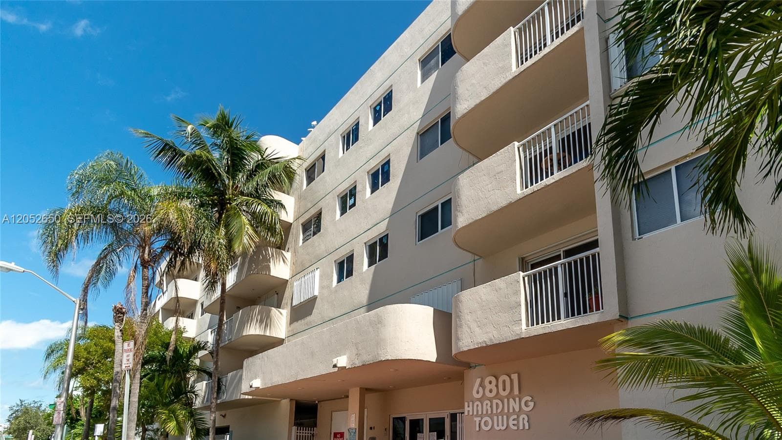 6801 Harding Ave # 209, Miami Beach, FL 33141