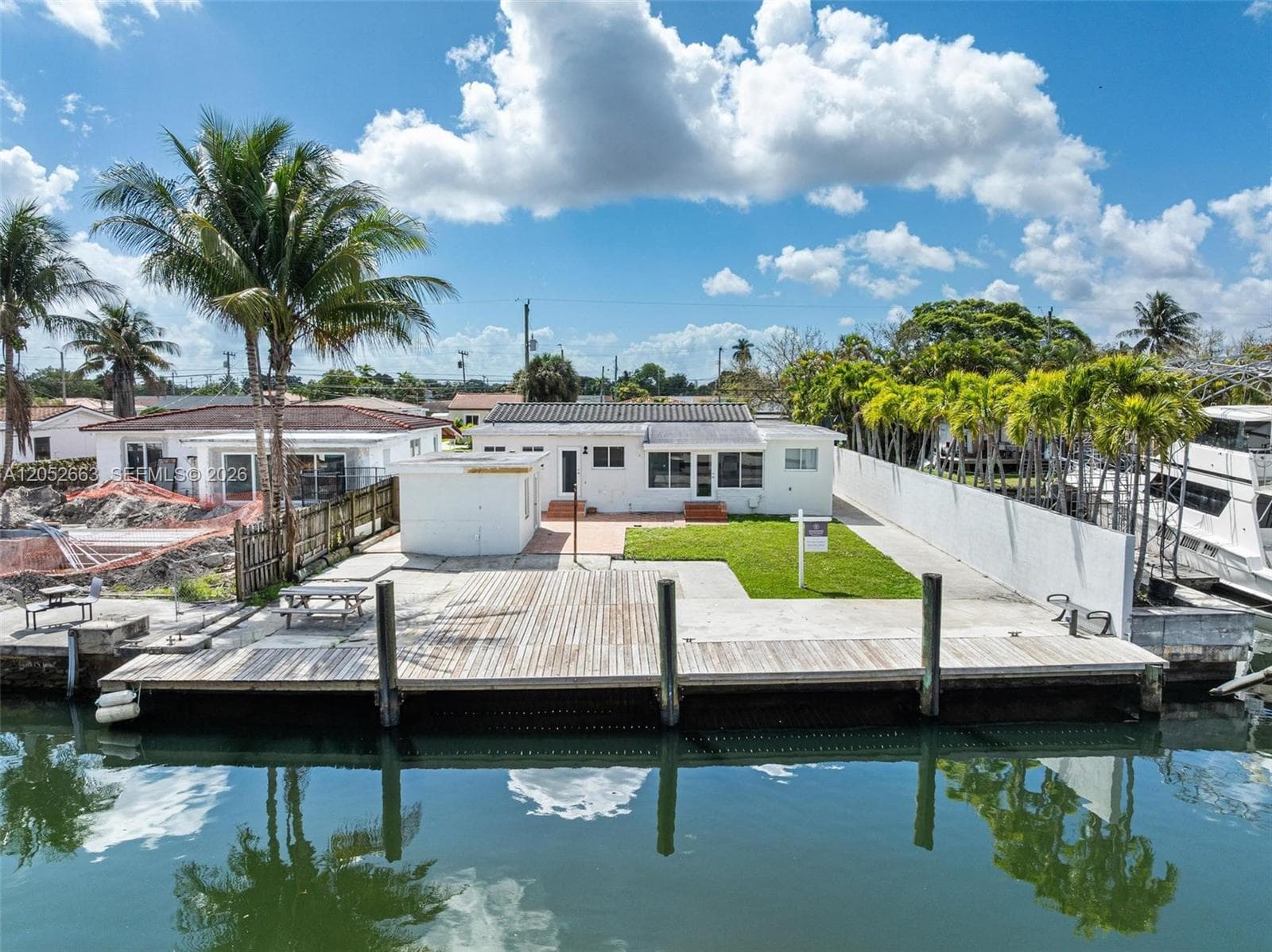 3551 NW 20th St, Miami, FL 33142 photo 2