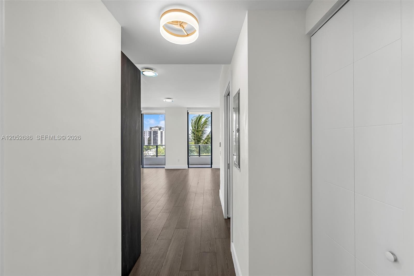 2960 NE 207th St # 811, Aventura, FL 33180 photo 3