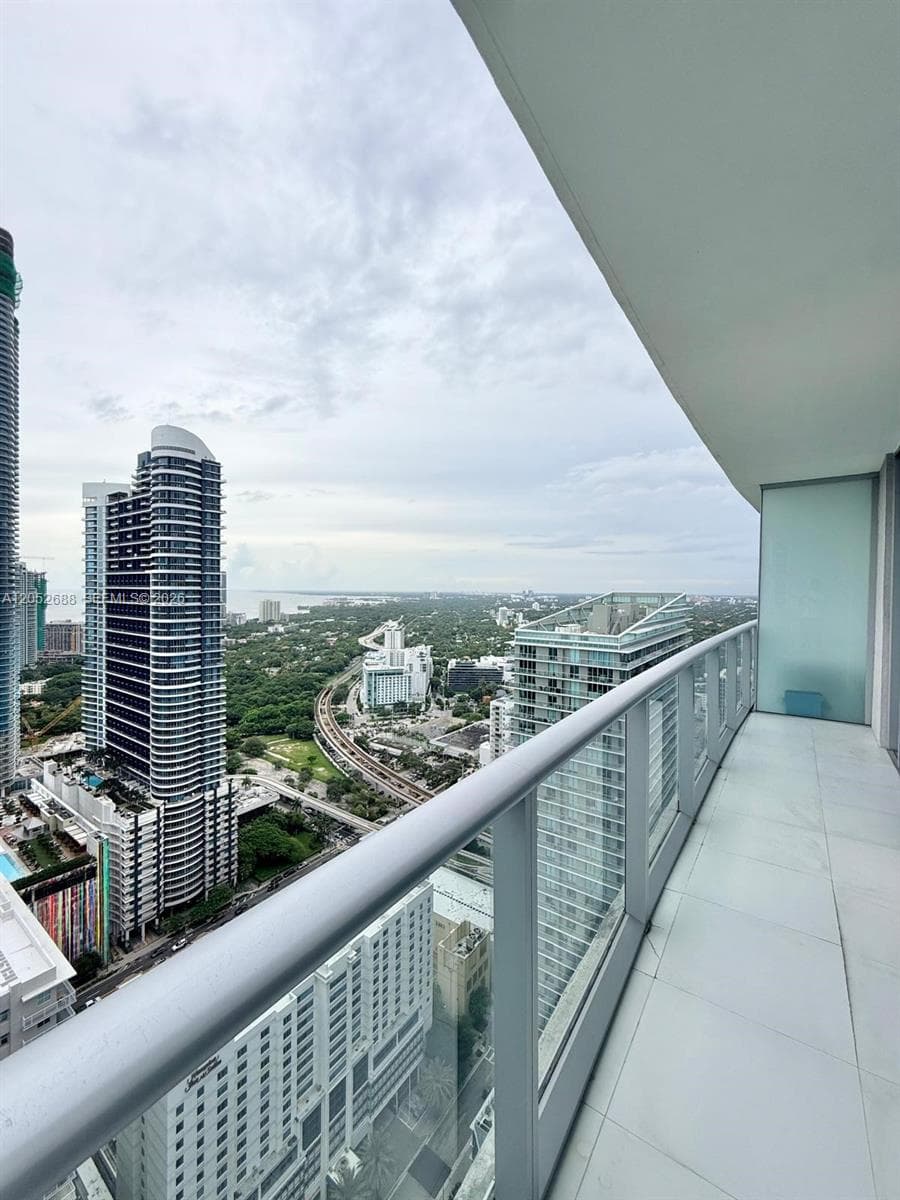 1100 S MIAMI AV # 4103, Miami, FL 33130 photo 3