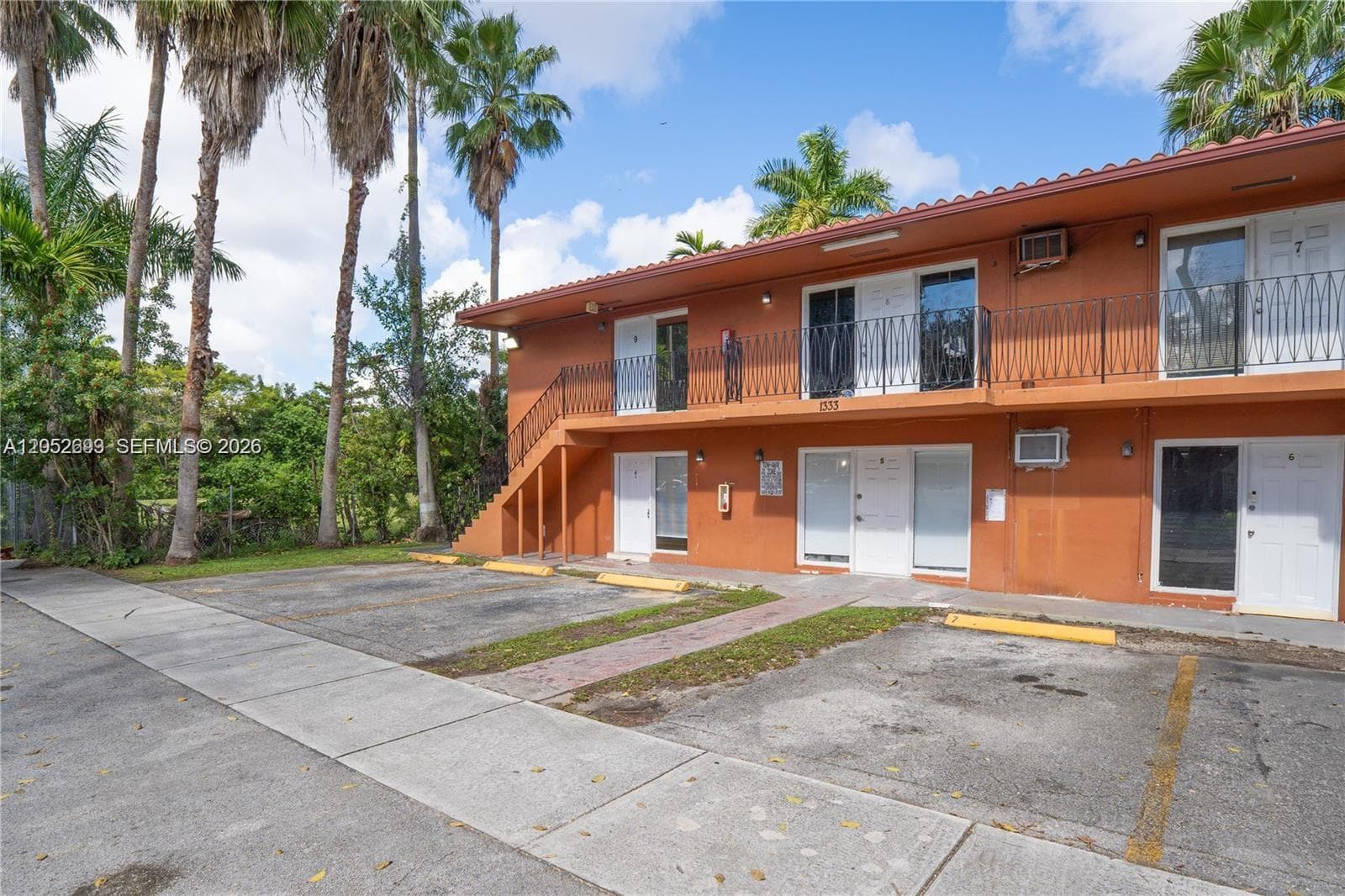 1333 NW 15th St # 10, Miami, FL 33125 photo 2