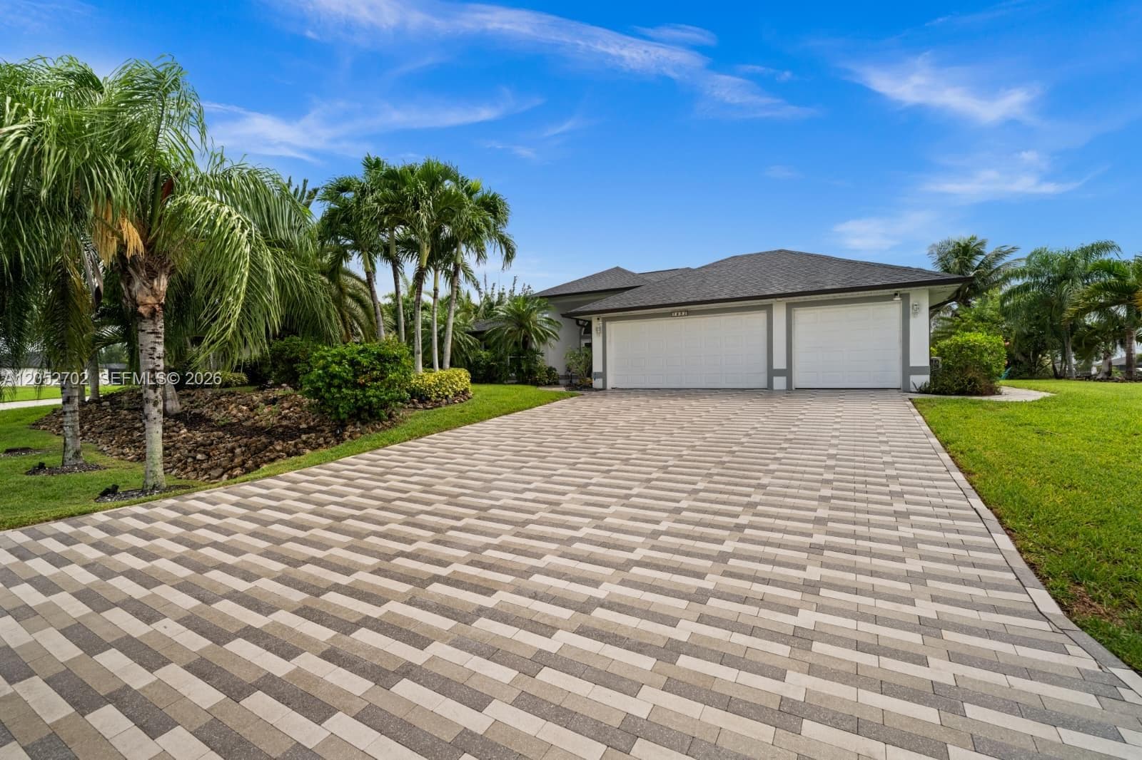 1638 NW 38 TH PL, Cape Coral, FL 33993 photo 4