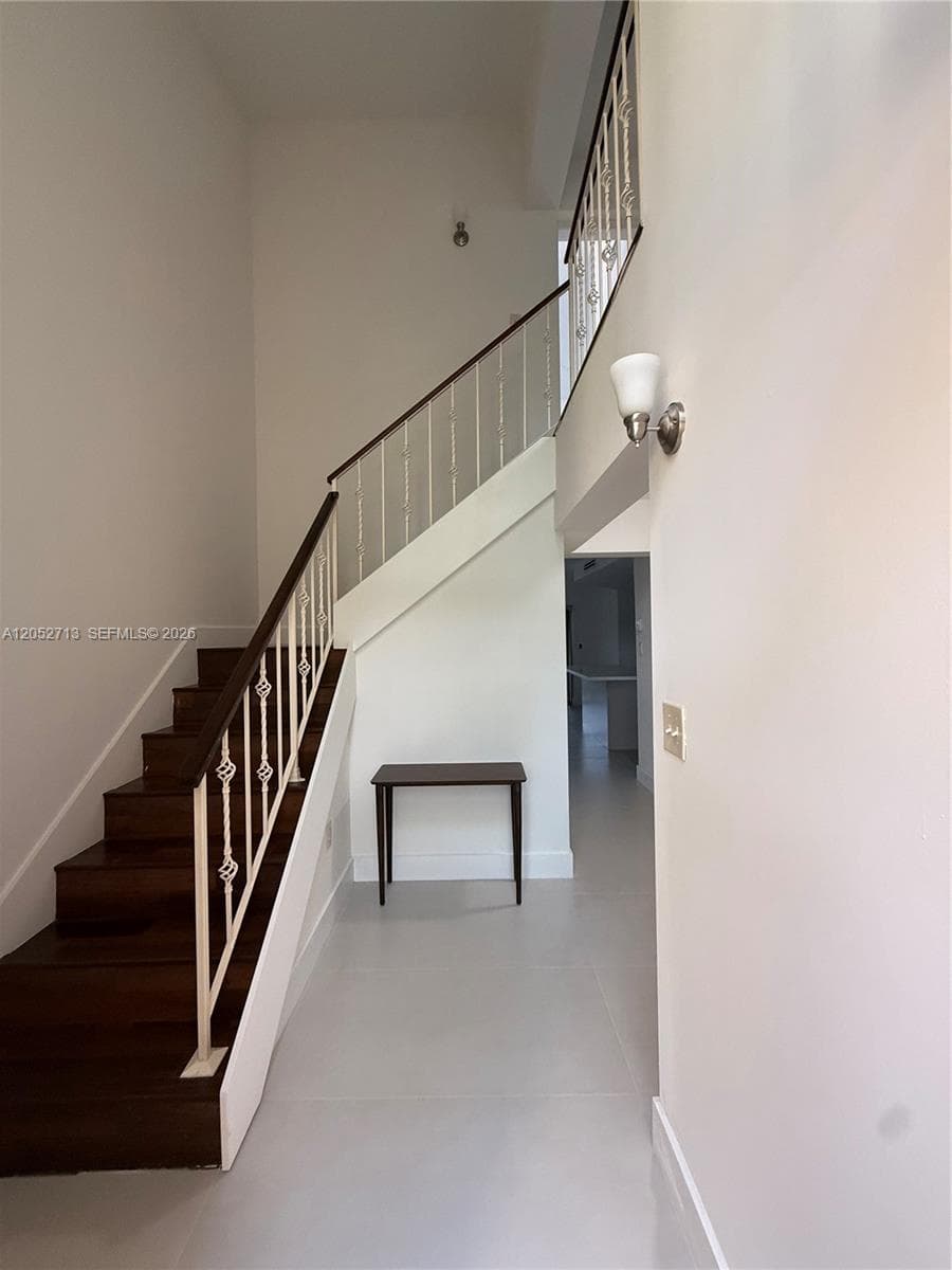 14293 Kendale Lakes Cir # 14293, Miami, FL 33183 photo 4