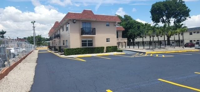 1015 NW 45th Ave # 102, Miami, FL 33126 photo 3