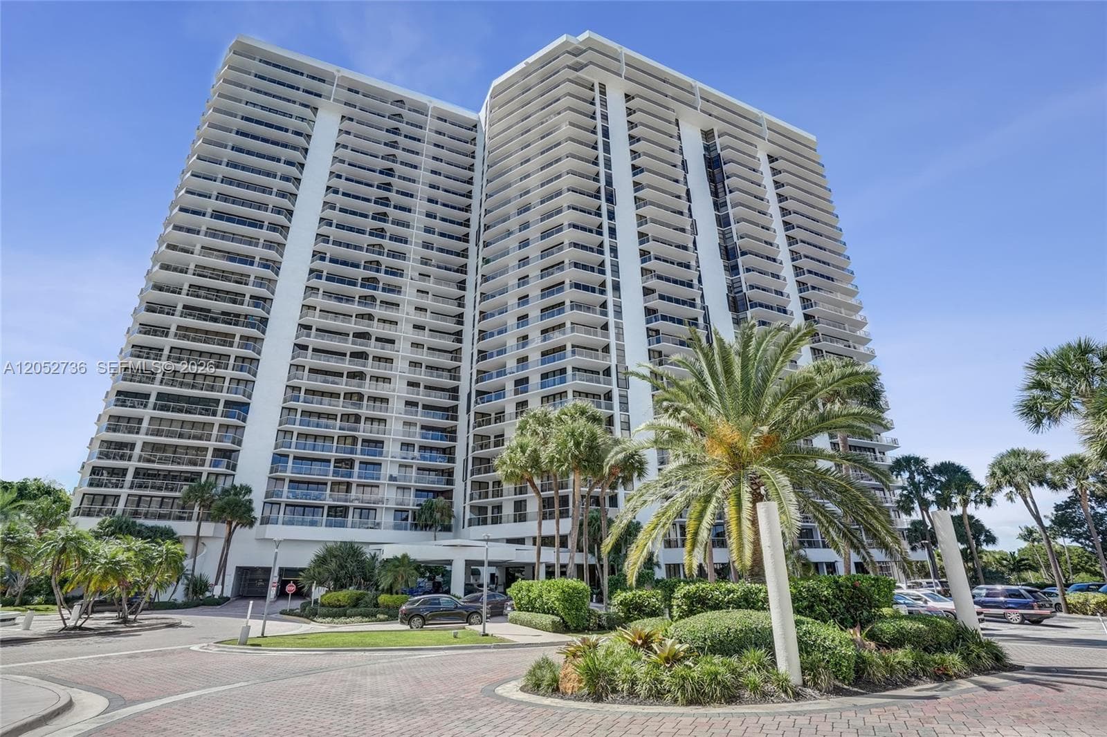20281 E Country Club Dr # 1907, Aventura, FL 33180 photo 5