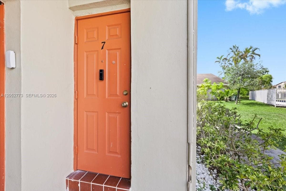 5850 NW 57th Ave # 7, Tamarac, FL 33319 photo 2