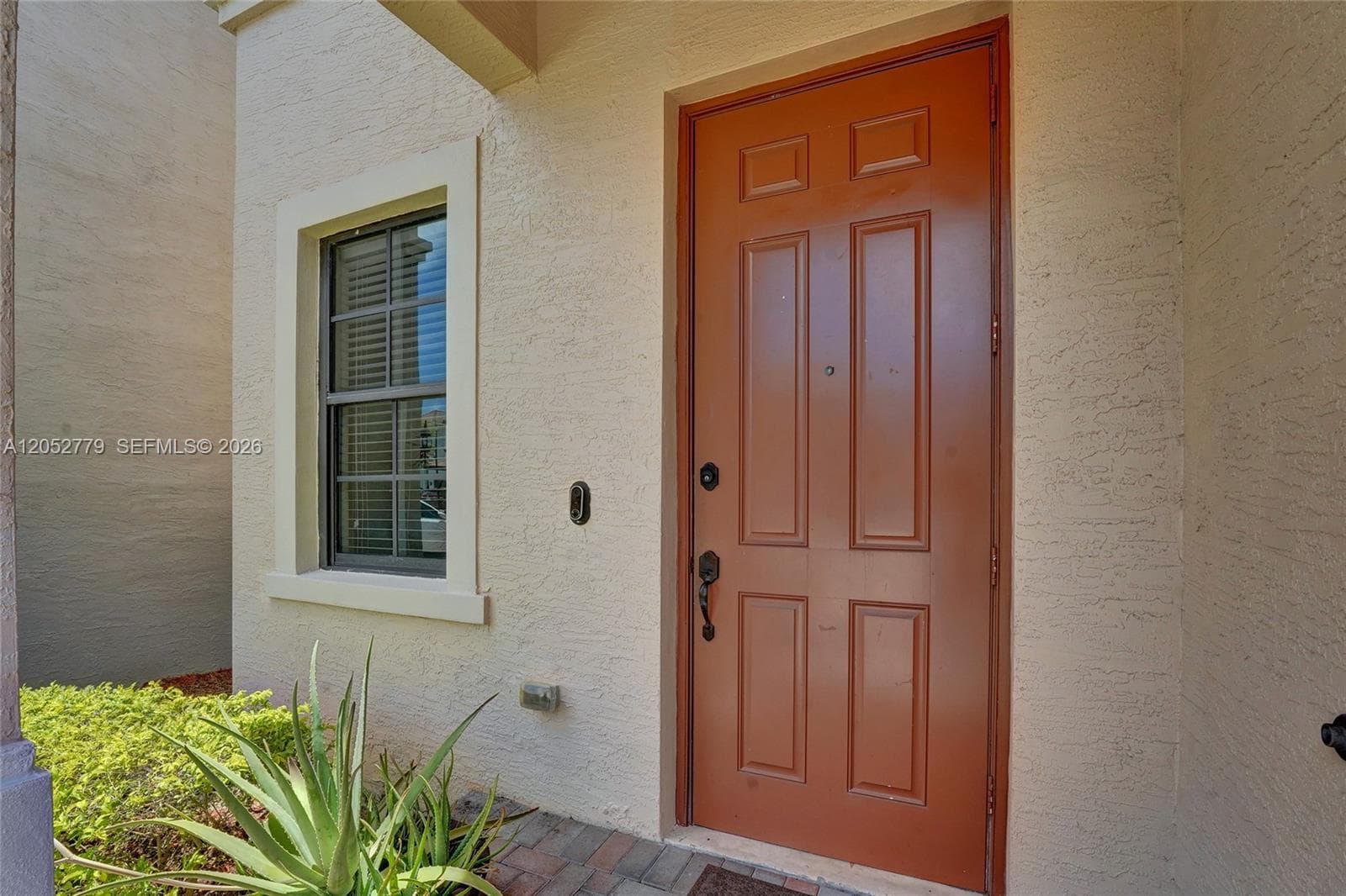650 NE 191st Ter, Miami, FL 33179 photo 3
