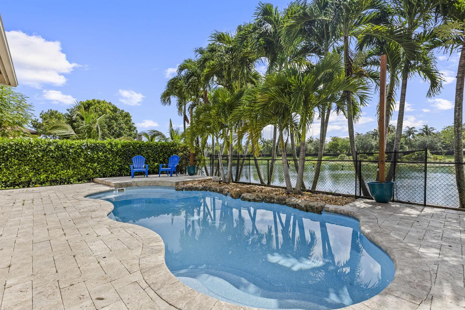 455 Cresta Circle, West Palm Beach, FL 33413 photo 3