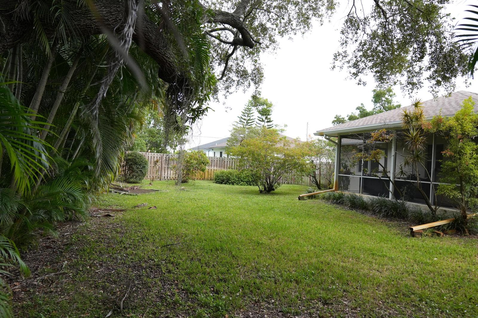 821 SW 13TH Court, Pompano Beach, FL 33060 photo 4