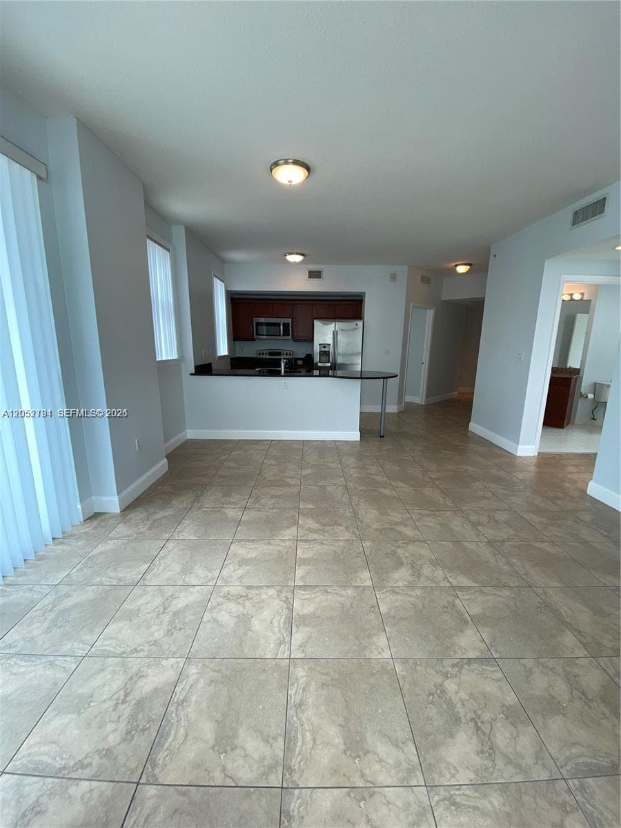 7280 SW 90th St # 501, Miami, FL 33156 photo 3