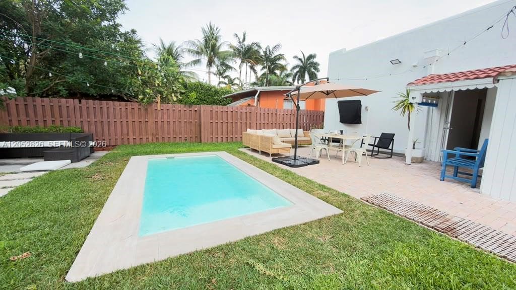 220 SW 5th St, Dania Beach, FL 33004 photo 2