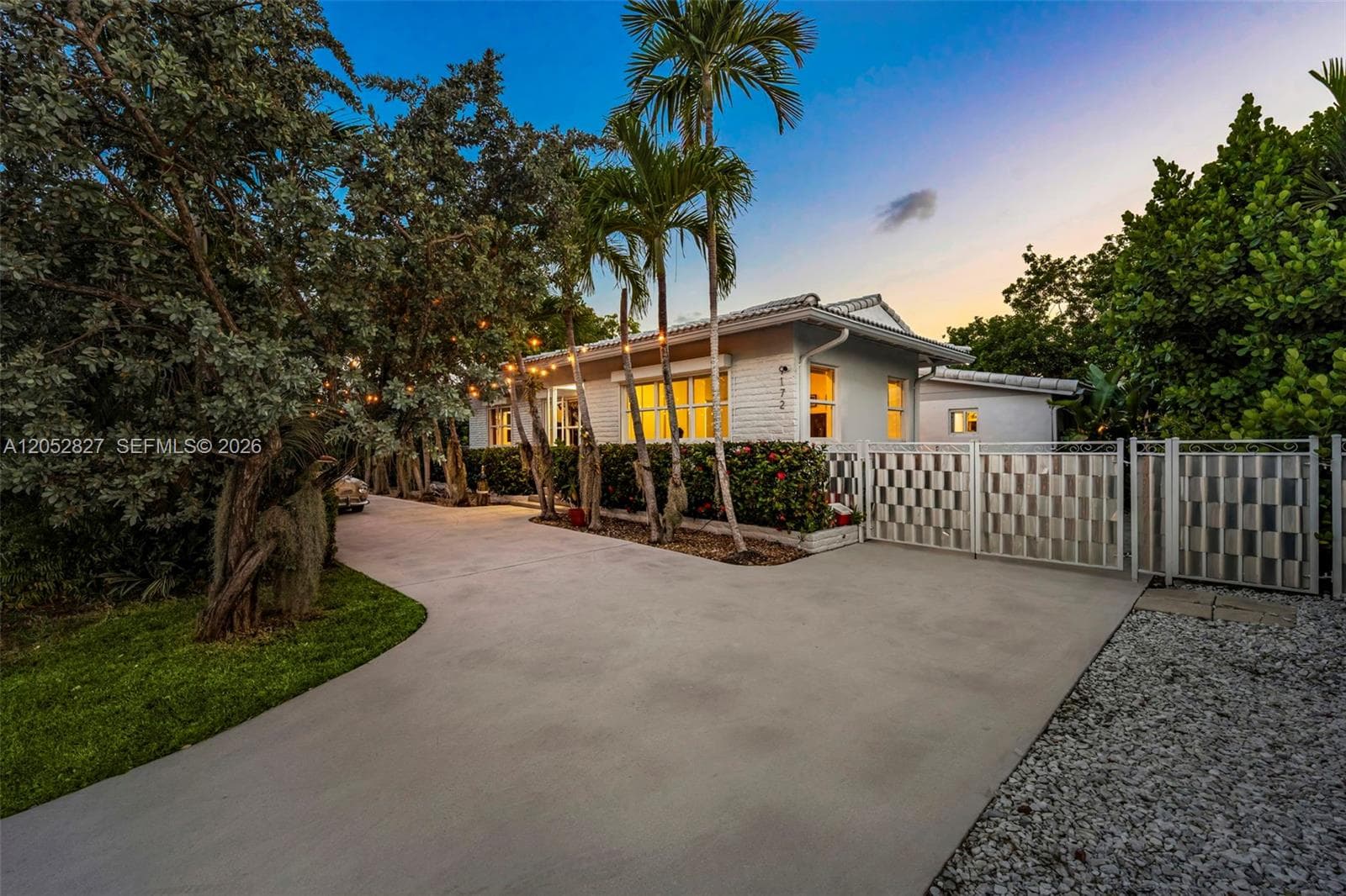 9172 Carlyle Ave, Surfside, FL 33154 photo 4