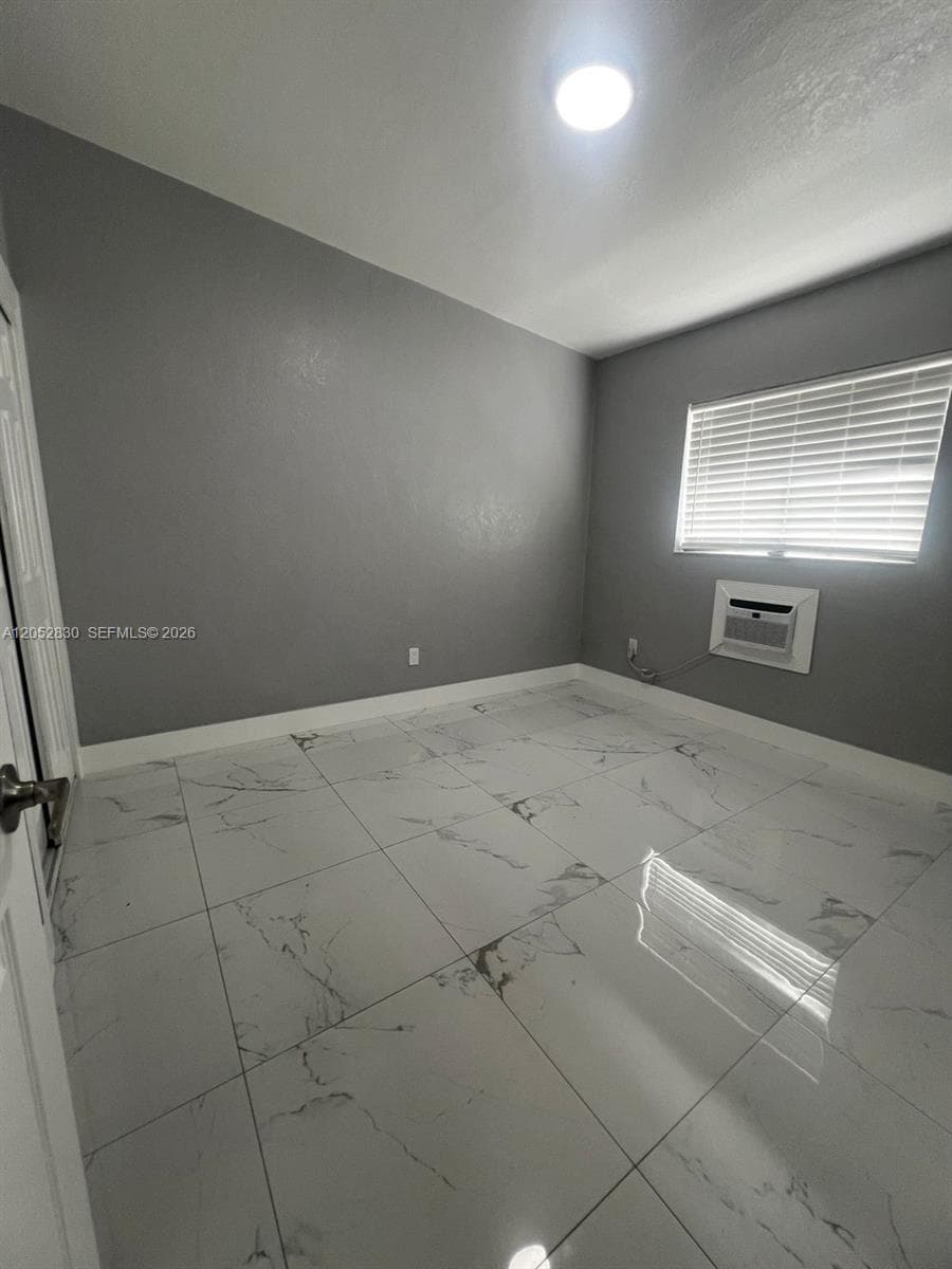 2080 NW 31st St # 1, Miami, FL 33142 photo 5