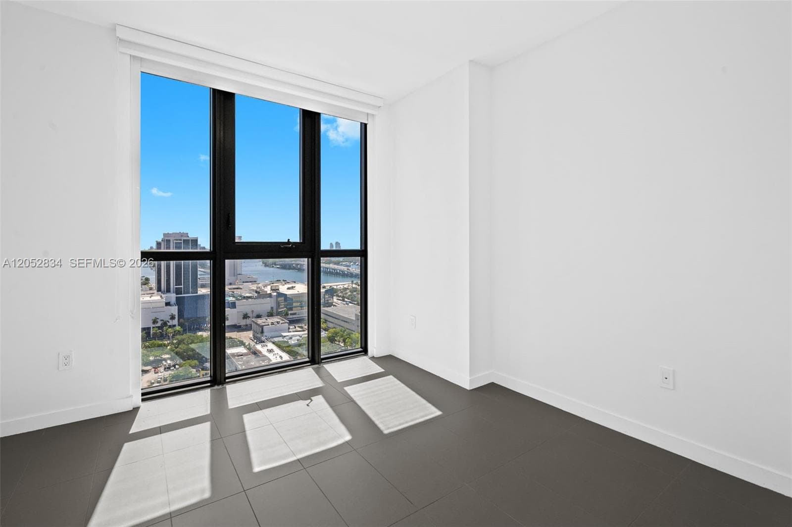 1600 NE 1st Ave # 2420, Miami, FL 33132 photo 2