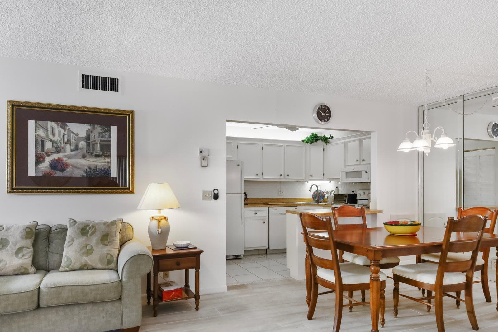 106 Lake Pine Circle # C-1, FL 33463 photo 3