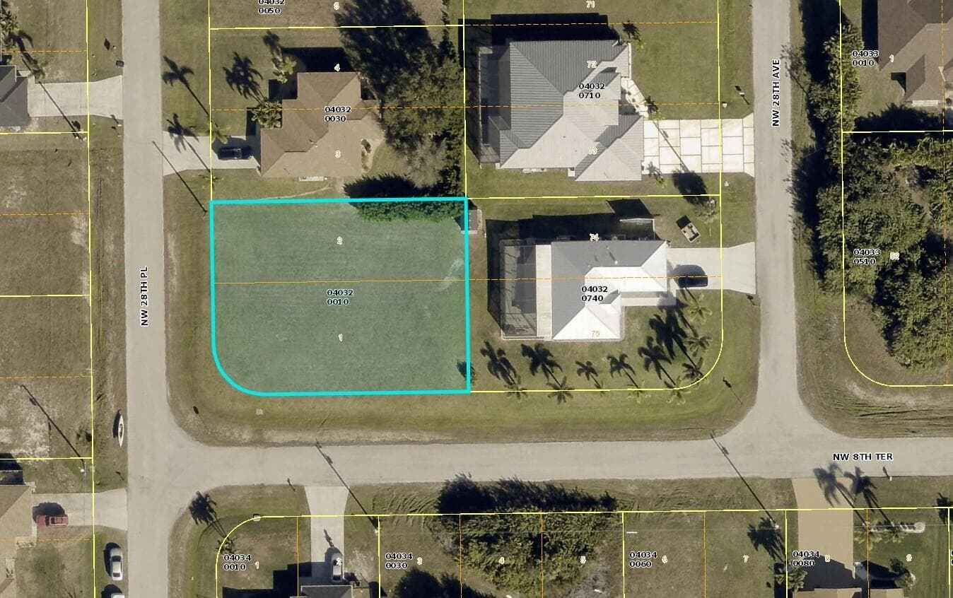815 NW 28TH Place, Cape Coral, FL 33993 photo 4