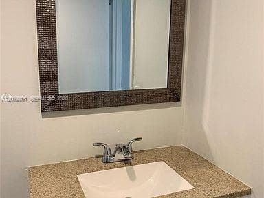 10000 NW 80th Ct # 2423, Hialeah Gardens, FL 33016 photo 3