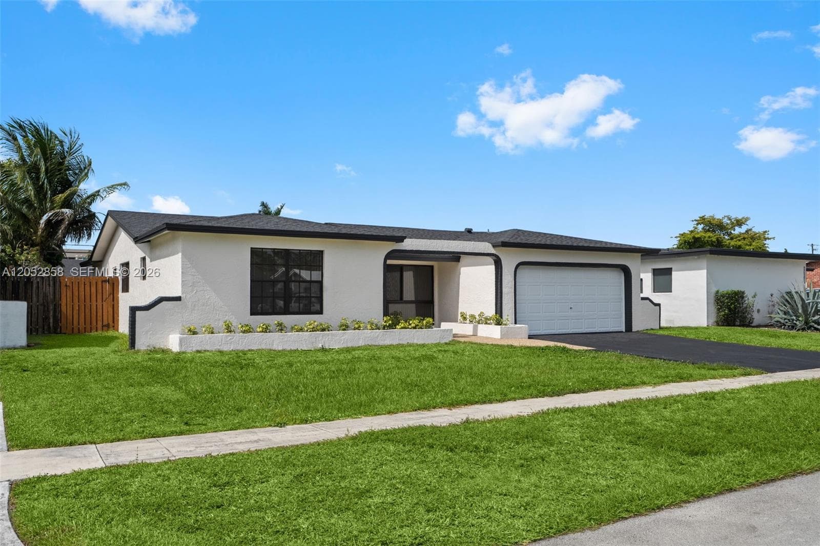 10171 NW 24th St, Sunrise, FL 33322 photo 3