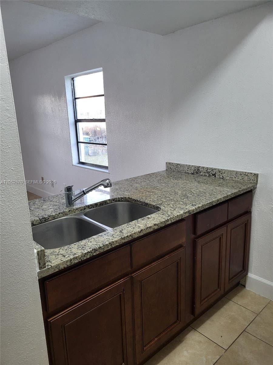 2005 Carlton drive # 3, Melbourne, FL 32935 photo 4