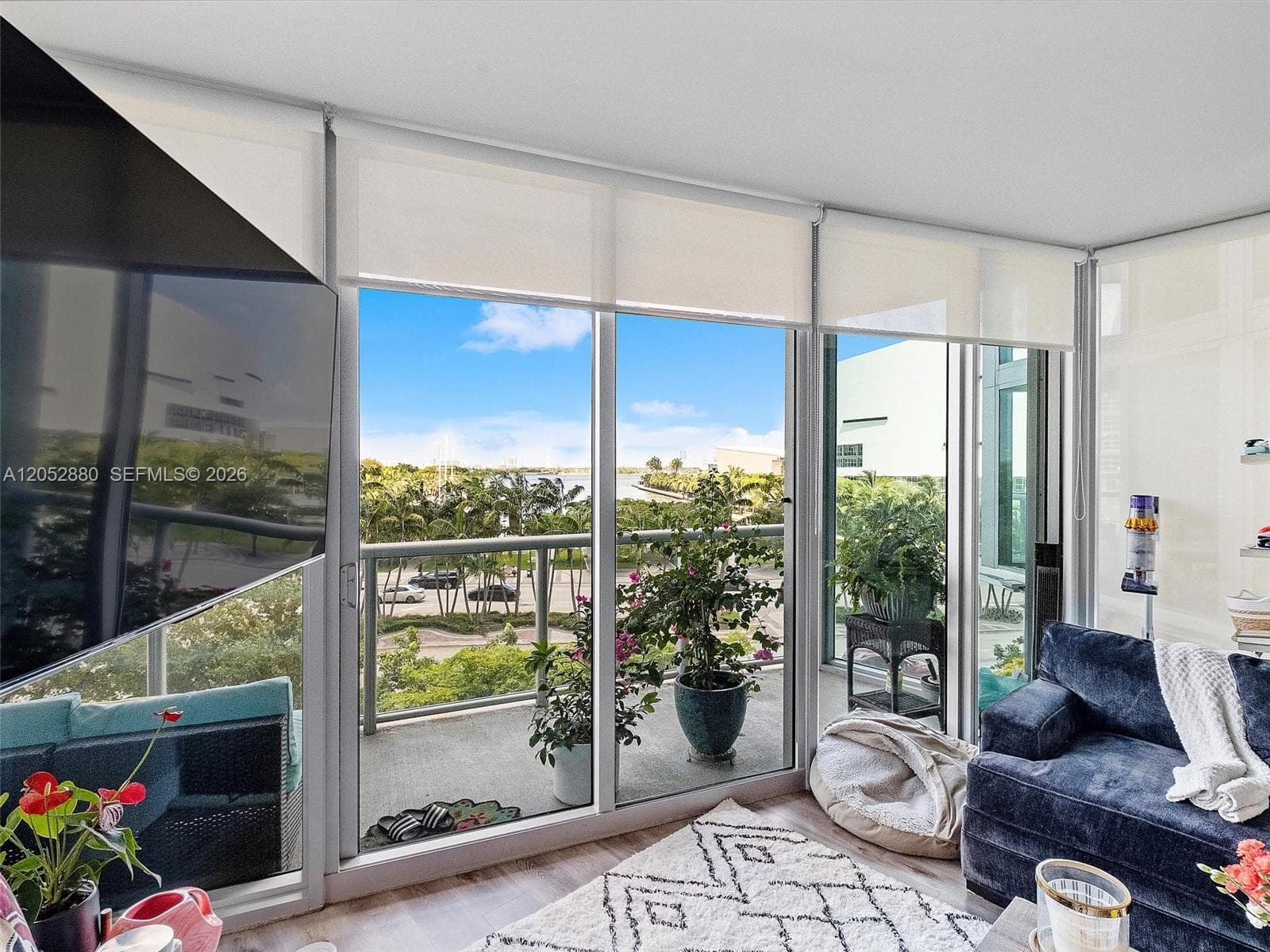 888 Biscayne Blvd # 309, Miami, FL 33132 photo 4