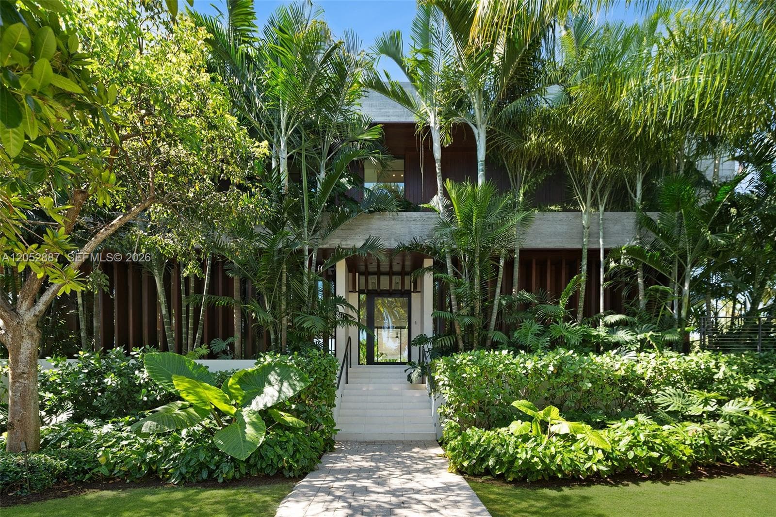 1420 W 23rd St, Miami Beach, FL 33140 photo 4