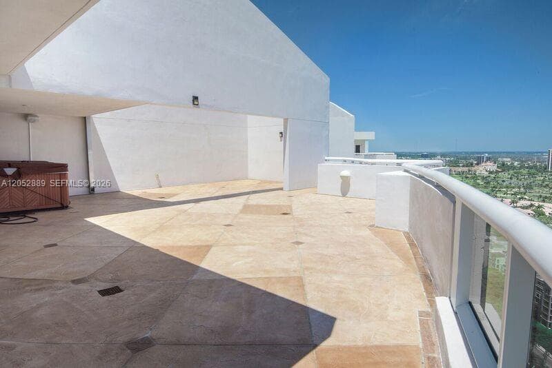 19400 Turnberry Way # PH221, Aventura, FL 33180 photo 2
