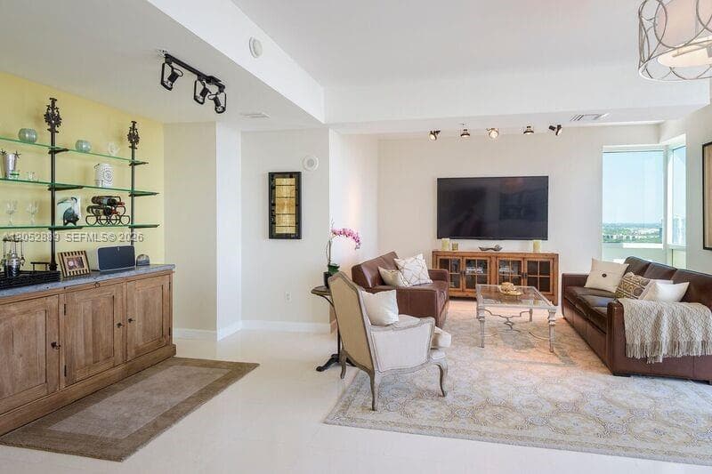 19400 Turnberry Way # PH221, Aventura, FL 33180 photo 4