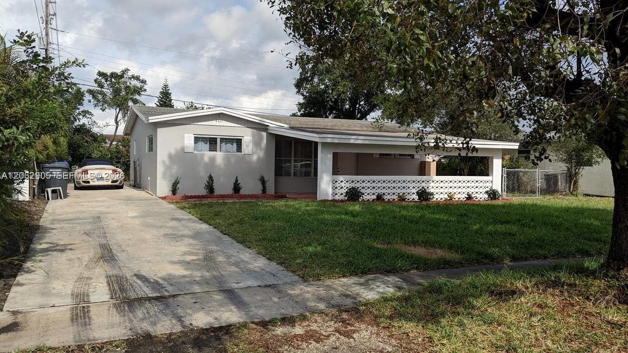 6461 Evans St, Hollywood, FL 33024 photo 3
