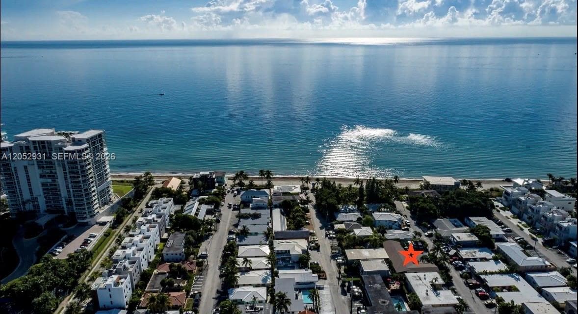 333 Palm St, Hollywood, FL 33019 photo 4