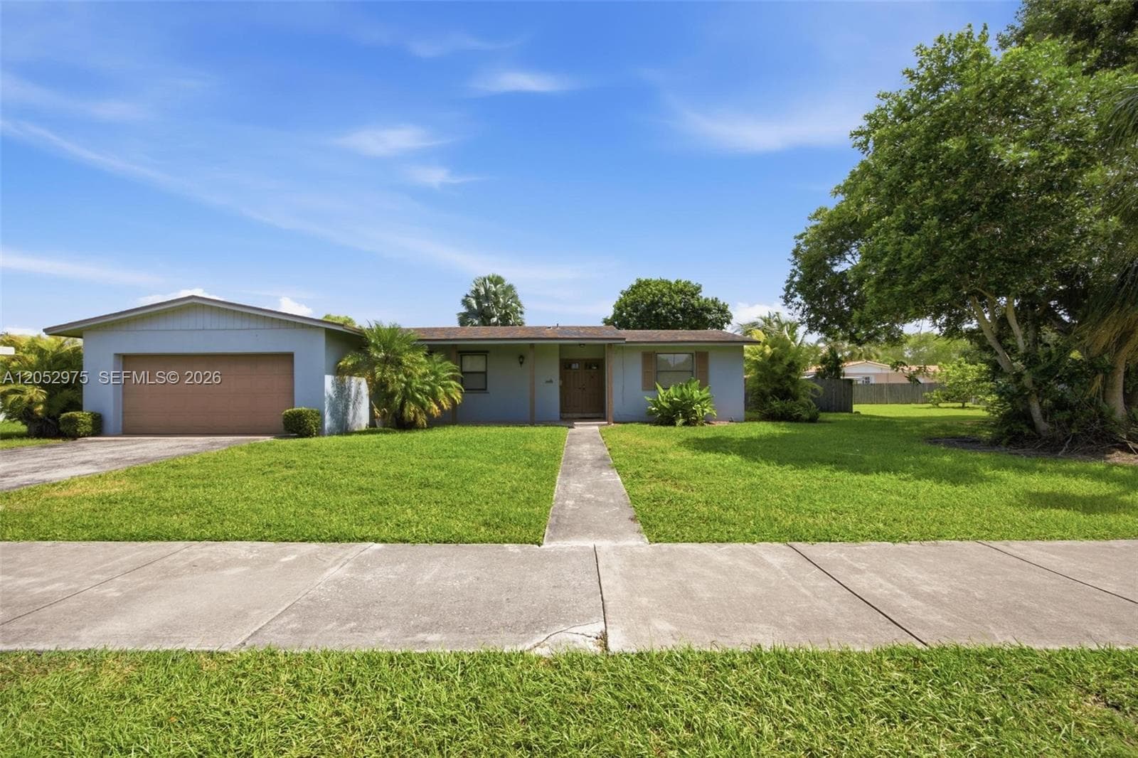 225 NW 15th St, Homestead, FL 33030 photo 2