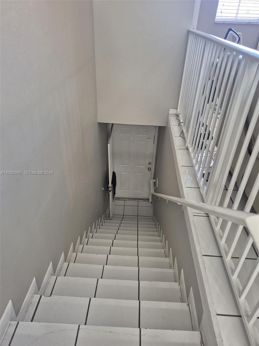 7818 W 34th Ln # 25-201, Hialeah, FL 33018 photo 2