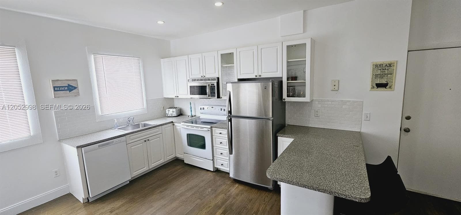 842 Meridian Ave # 3D, Miami Beach, FL 33139 photo 2