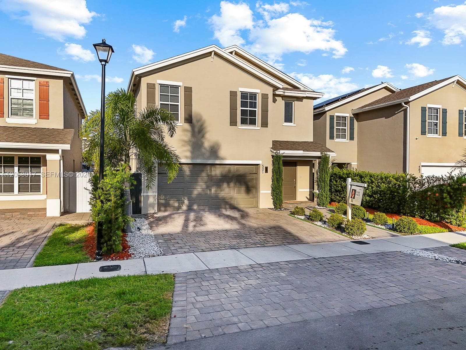 501 NE 6th Ct, Florida City, FL 33034 photo 2