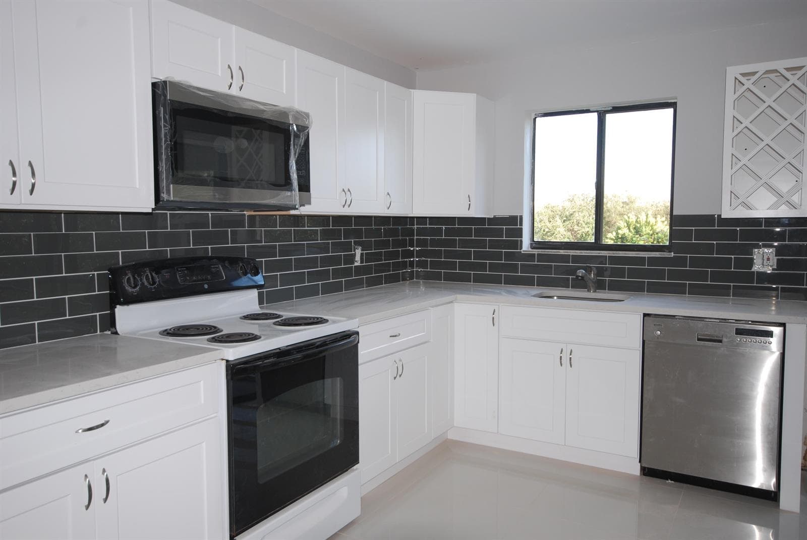 5917 Via Vermilya # 308, Lake Worth, FL 33462 photo 2
