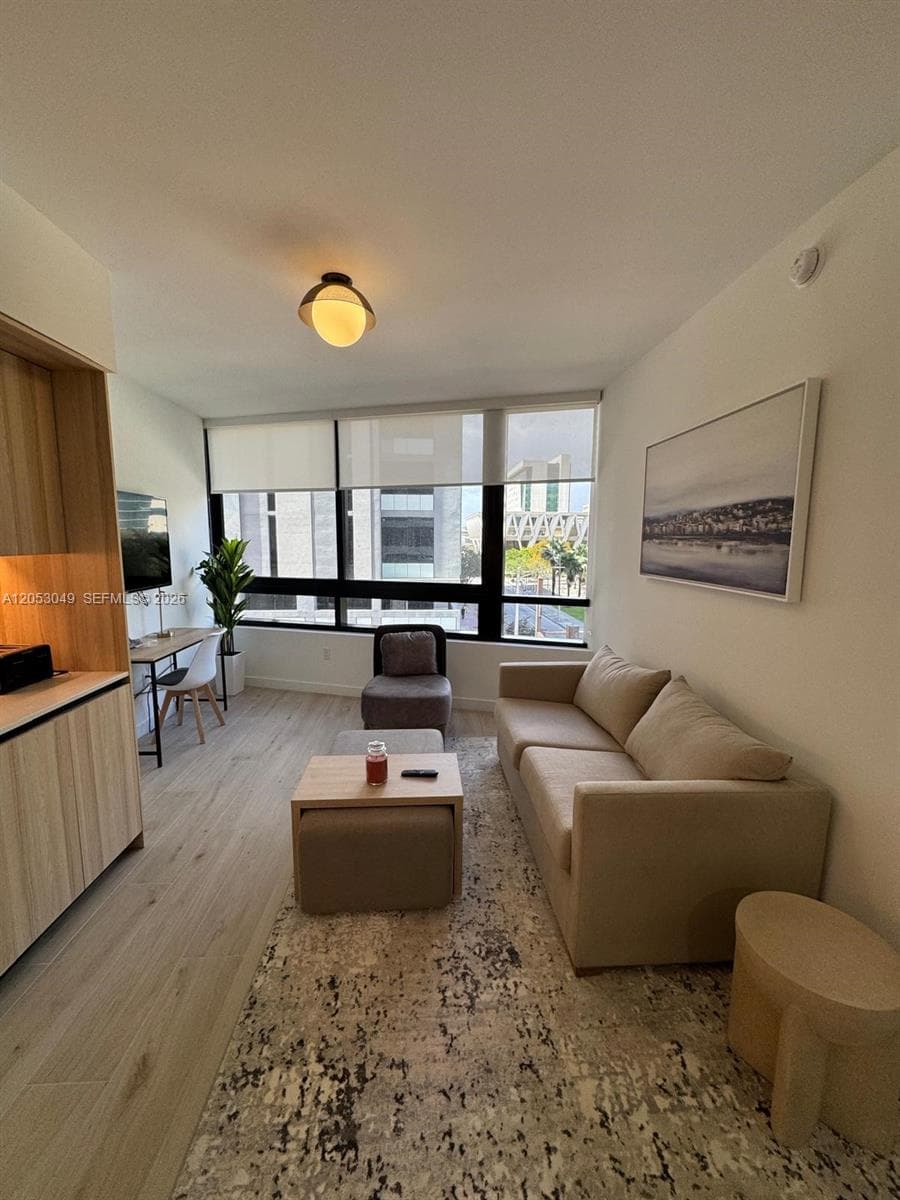 225 N MIAMI AVE # 302, Miami, FL 33128 photo 3