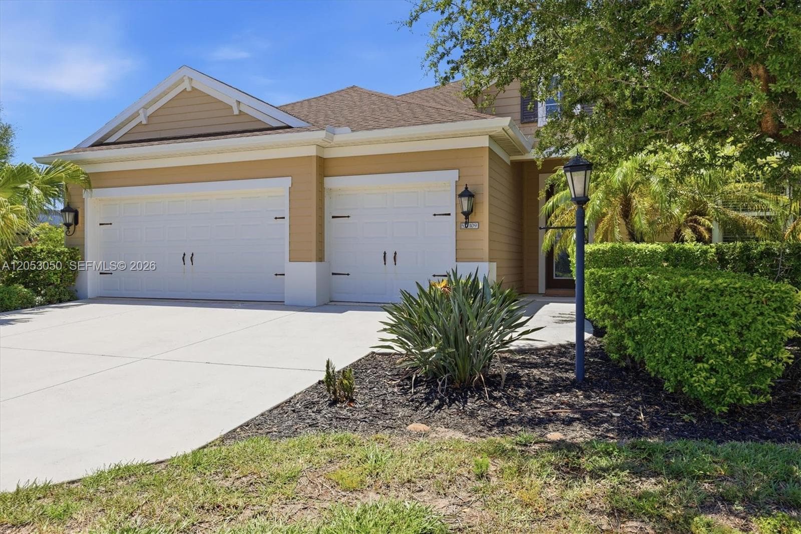1109 THORNBURY DR, Other City - In The State Of Florida, FL 34219 photo 3