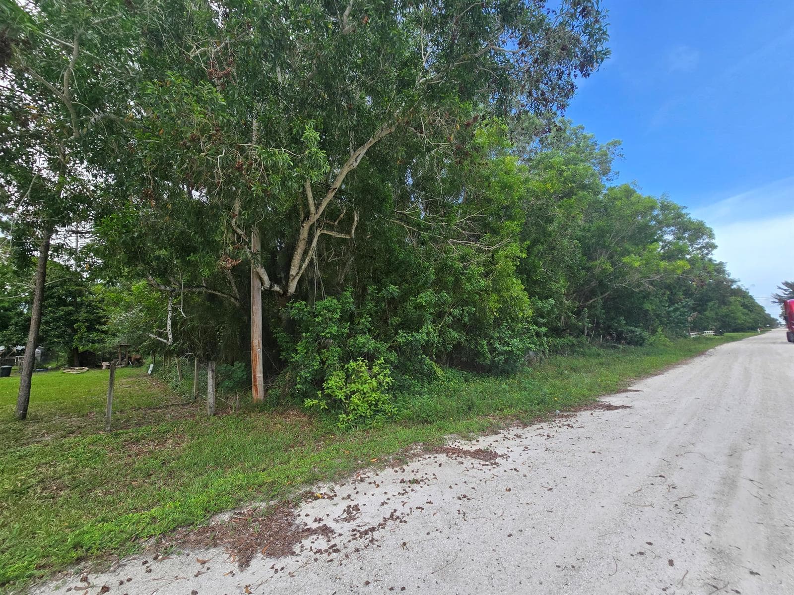 17665 46th Court N, FL 33470 photo 2