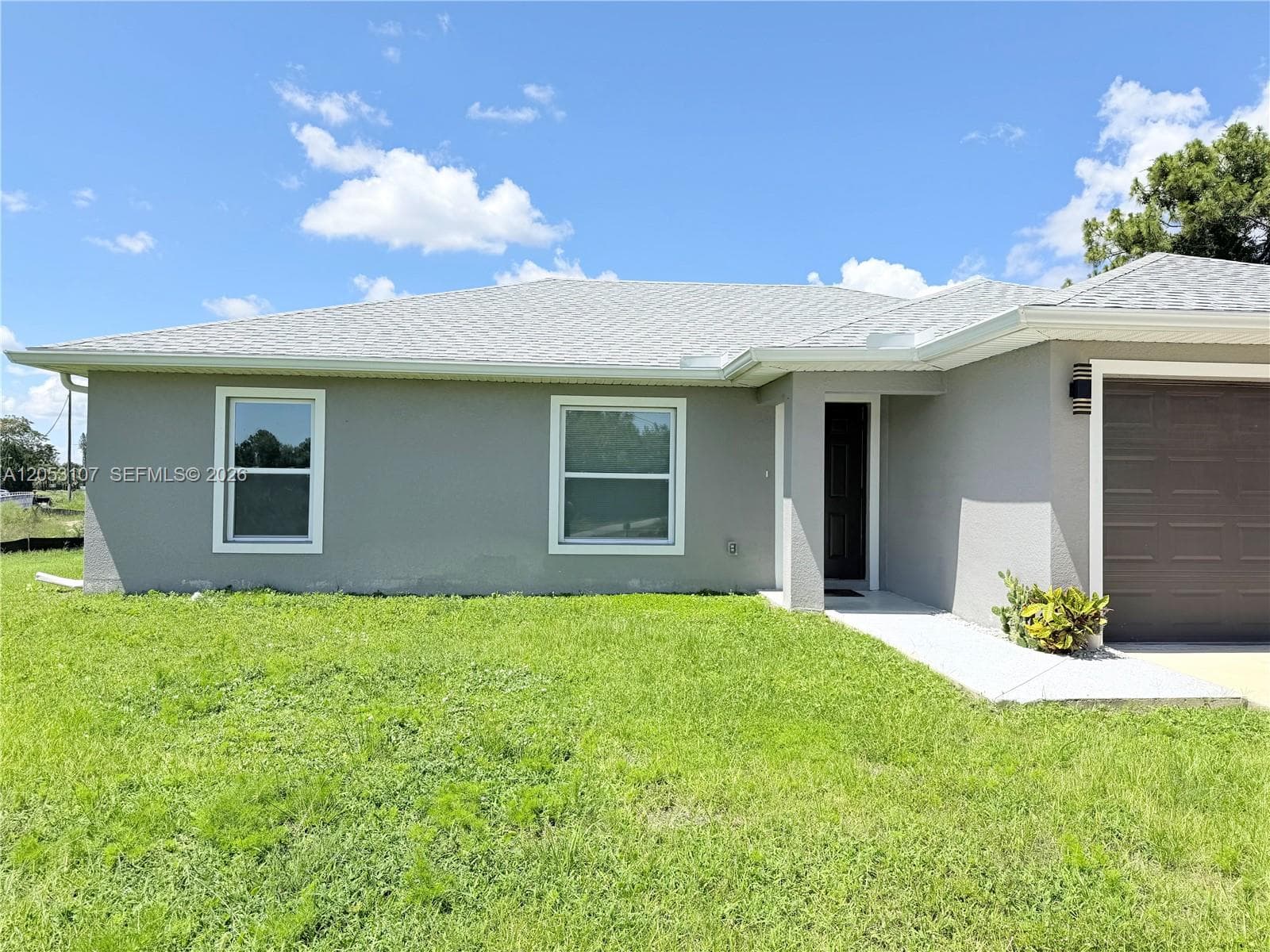 700 Connecticut # Ln, Lehigh Acres, FL 33936 photo 2