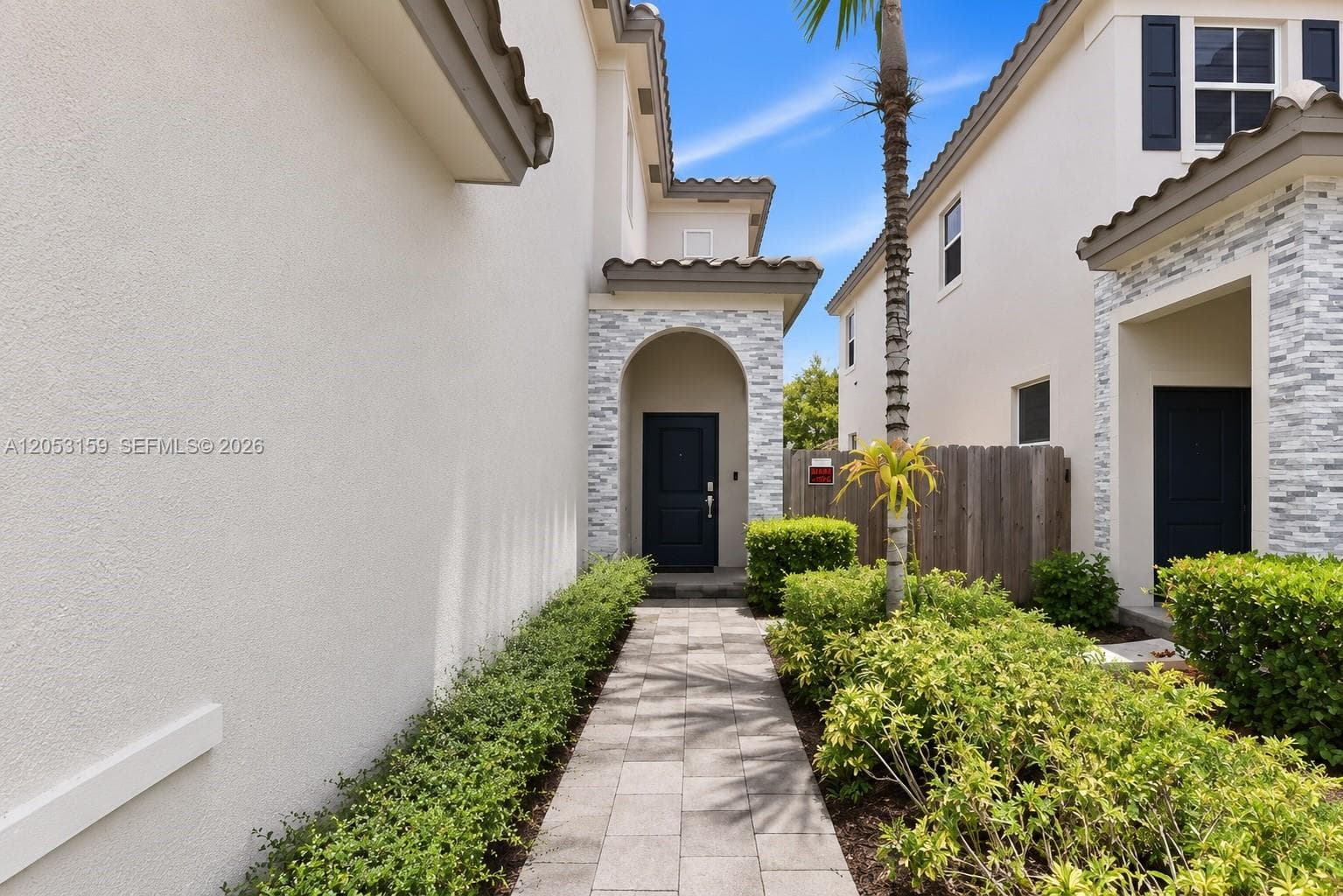 1367 SE 26th Ter, Homestead, FL 33035 photo 3