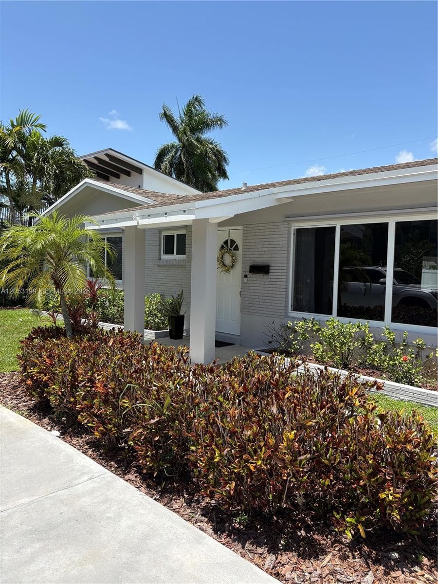 3397 NE 20th Ave, Oakland Park, FL 33306 photo 3