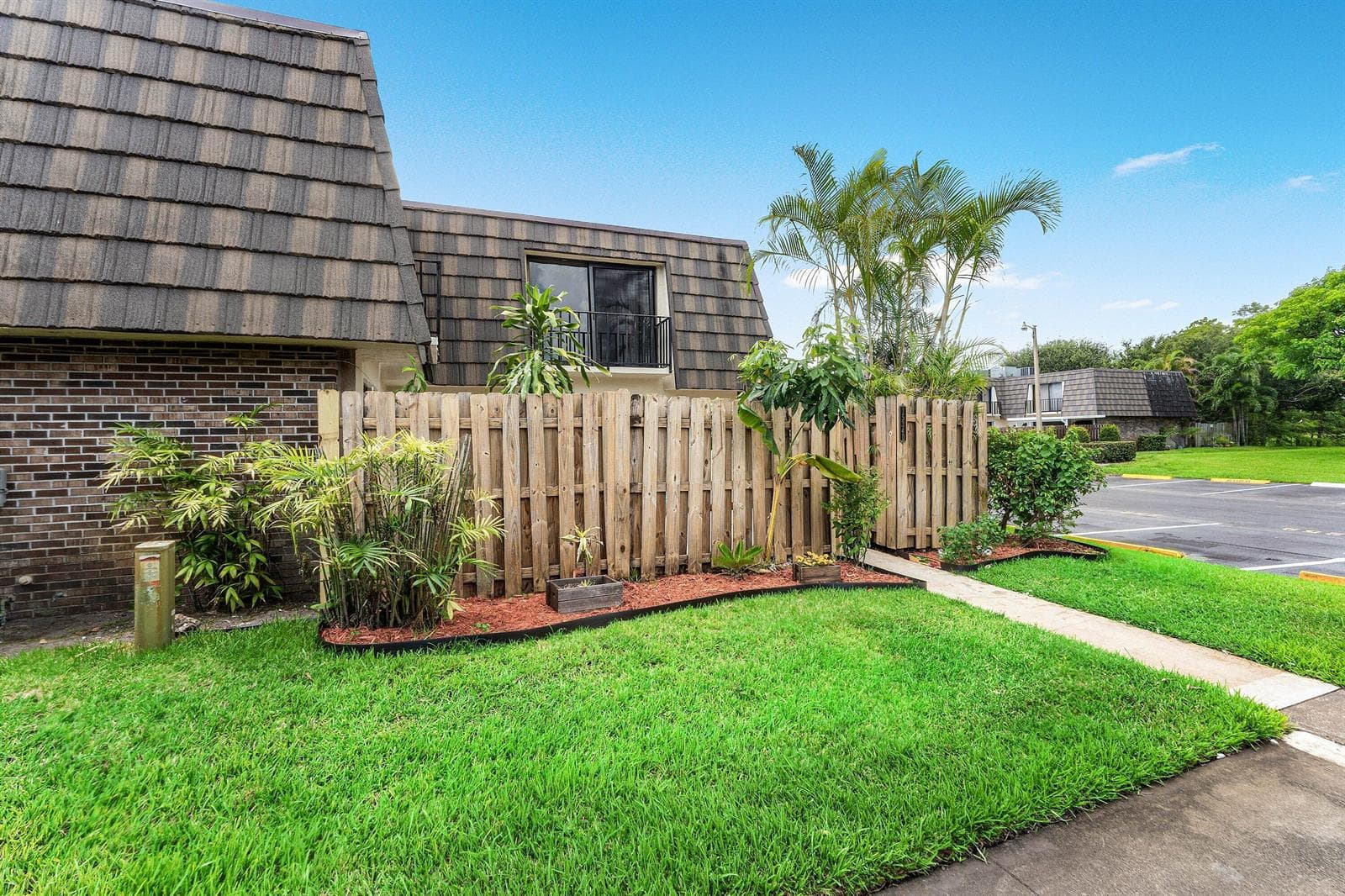 1534 FOREST LAKES Circle # D, West Palm Beach, FL 33406 photo 3