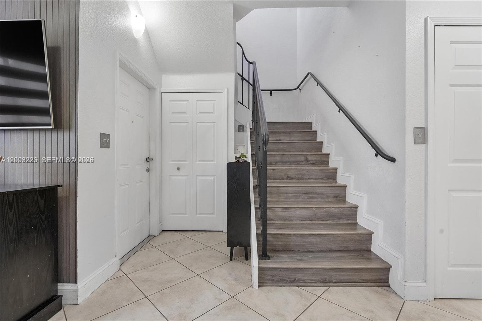 7478 NW 180th Ter, Hialeah, FL 33015 photo 3