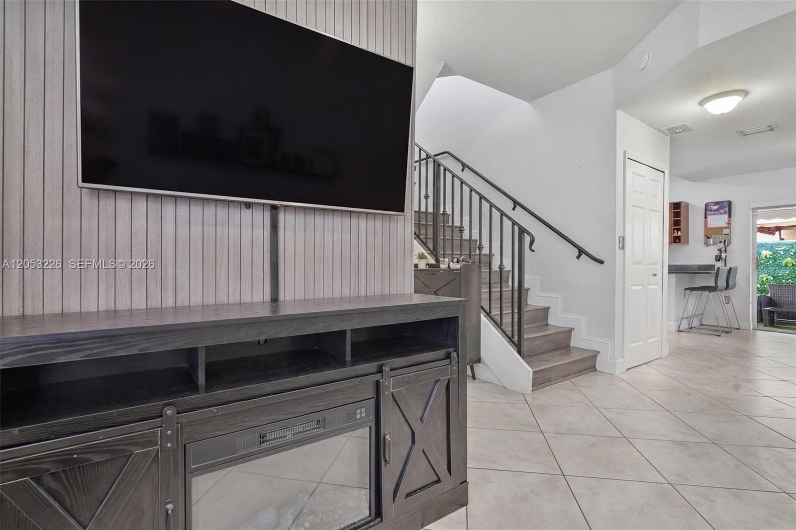 7478 NW 180th Ter, Hialeah, FL 33015 photo 4