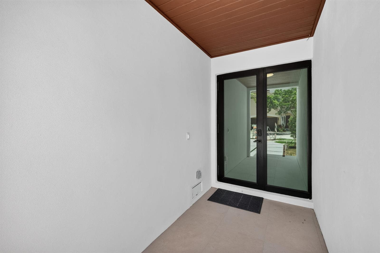 704 SW 9th Street, Fort Lauderdale, FL 33315 photo 4
