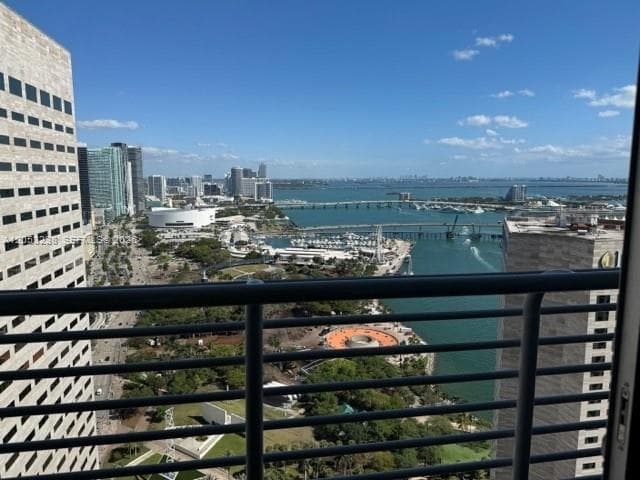 325 S Biscayne Blvd # 4320, Miami, FL 33131 photo 5