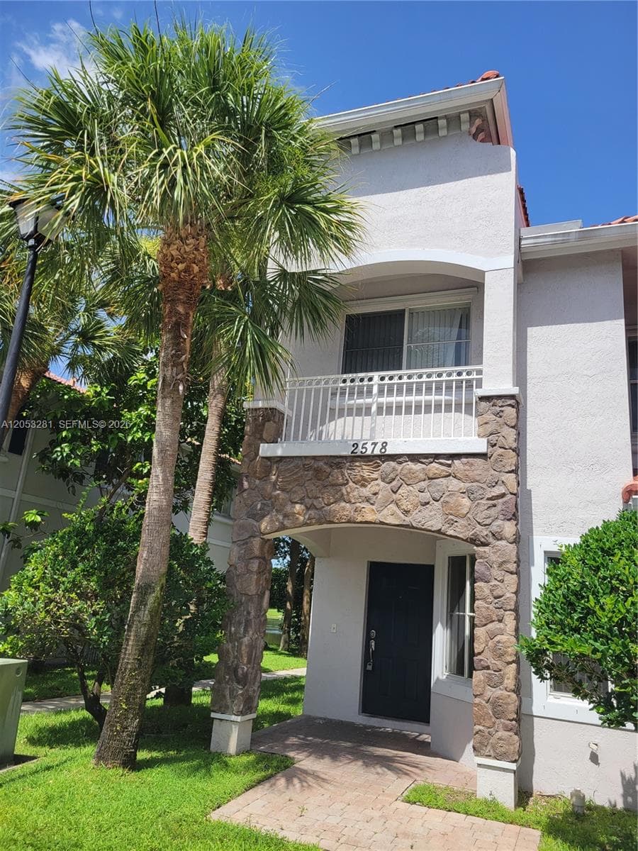 2578 SW 82 AV # 101, Miramar, FL 33025