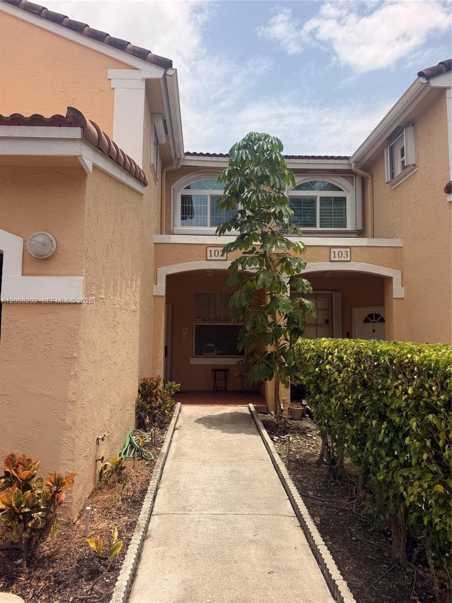 14817 Balgowan Rd # 102-5, Miami Lakes, FL 33016