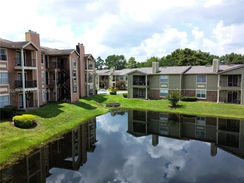 2550 N Alafaya # 5204, Orlando, FL 32826