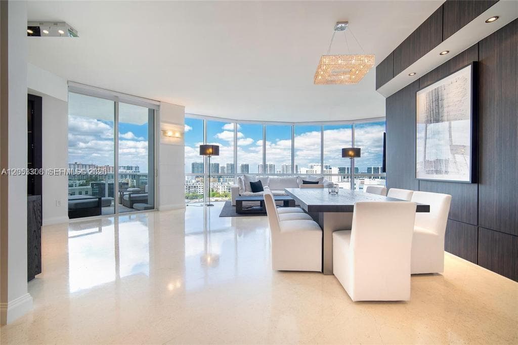 18101 Collins Ave # 1101, Sunny Isles Beach, FL 33160 photo 2