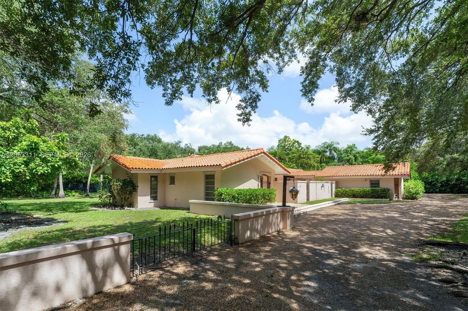 11950 SW 67 Ct, Pinecrest, FL 33156 photo 4
